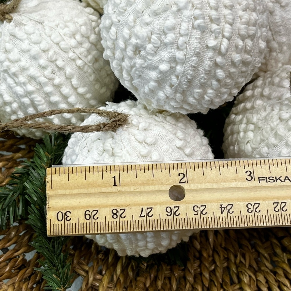 6 Handmade Chenille Hobnail Farmhouse Primitive Vintage Christmas Ornaments - Picture 6 of 7